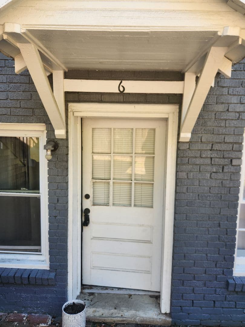 Columbus Apartment: 917 Oakview Ave