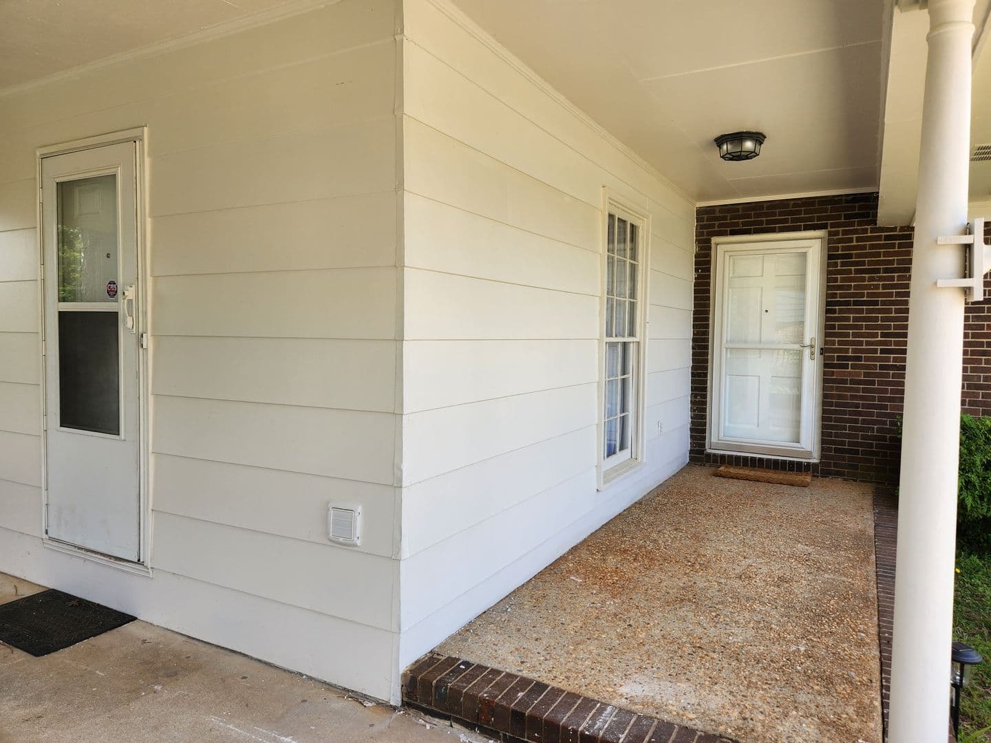 Columbus House: 1136 Bunker Hill Road