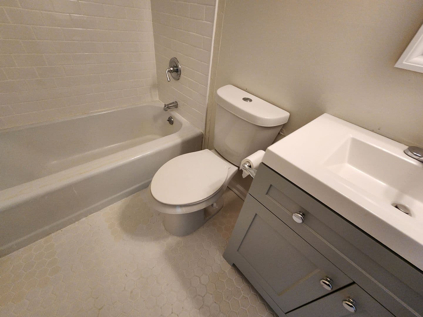 Columbus House: 1136 Bunker Hill Road