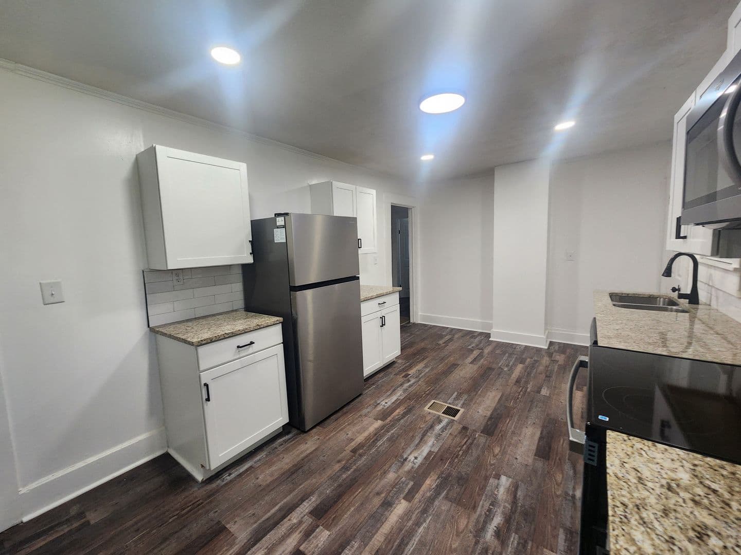 Columbus House: 5503 Buena Vista Rd