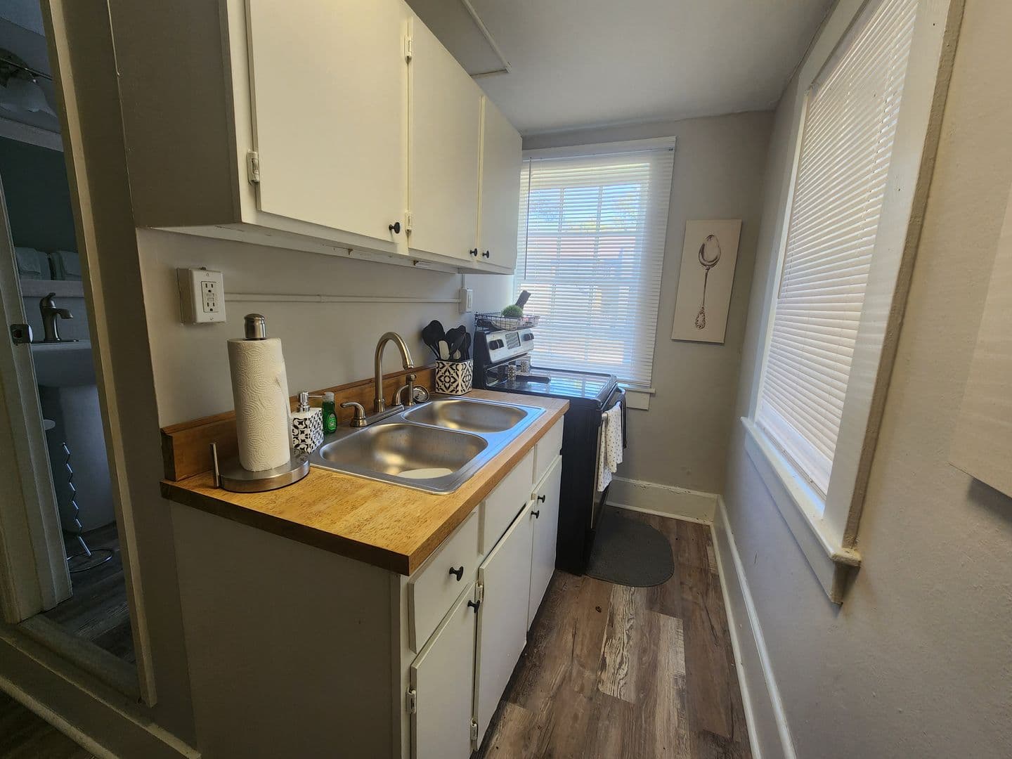 Columbus Apartment: 917 Oakview Ave
