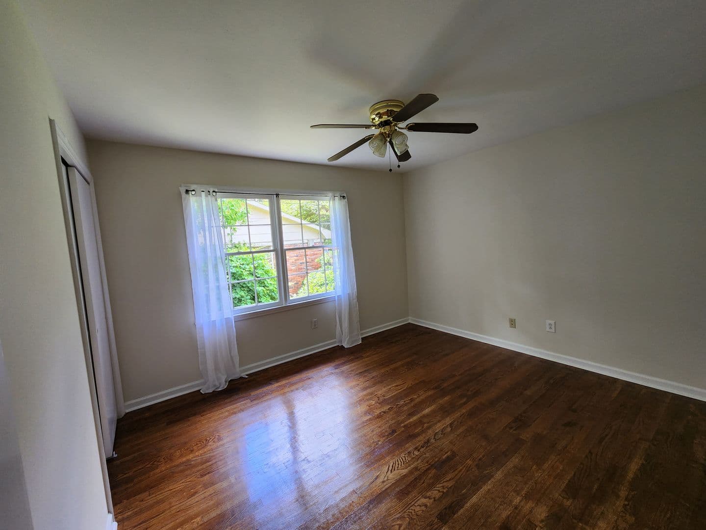 Columbus House: 1136 Bunker Hill Road