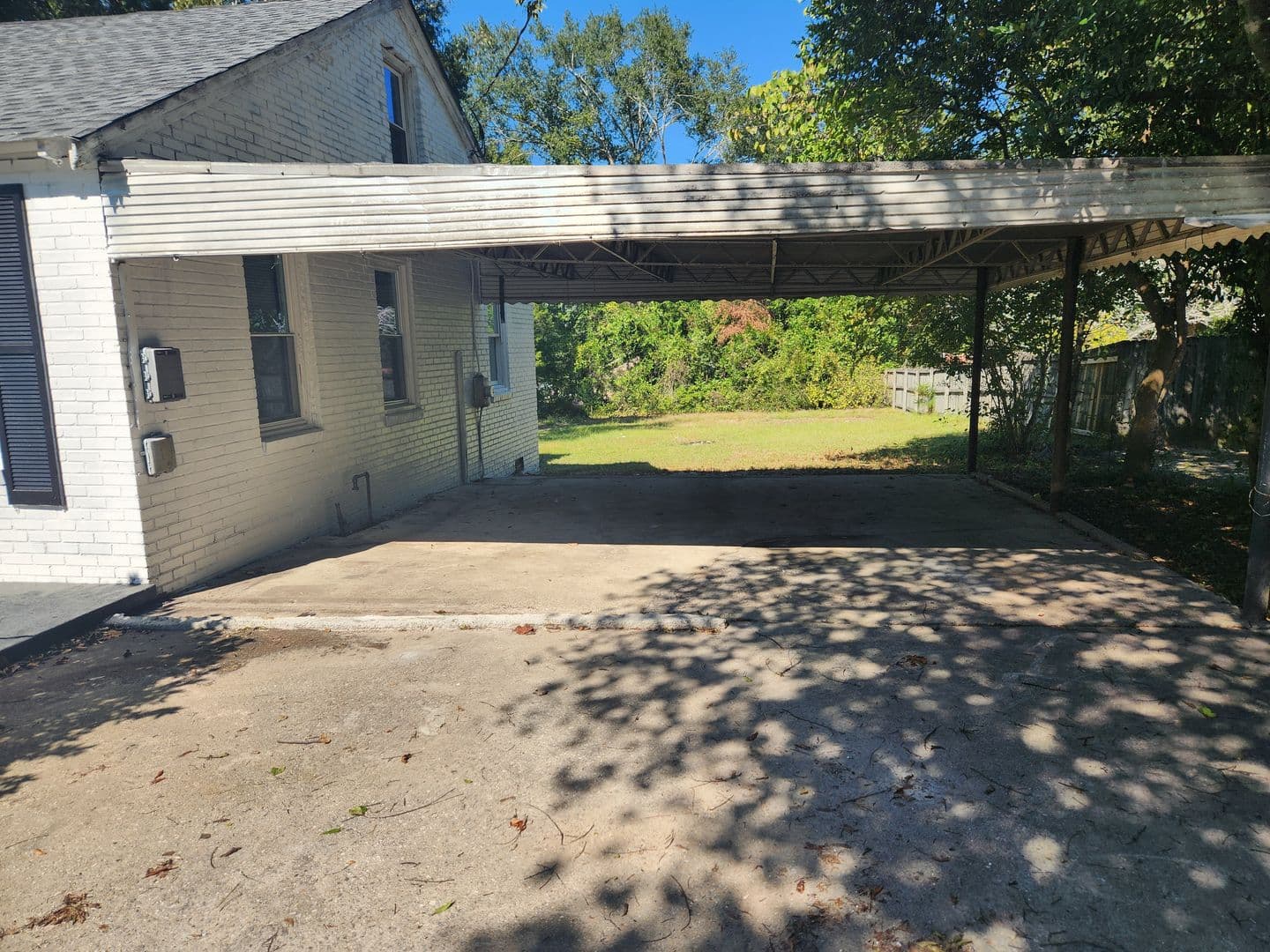 Columbus House: 5503 Buena Vista Rd