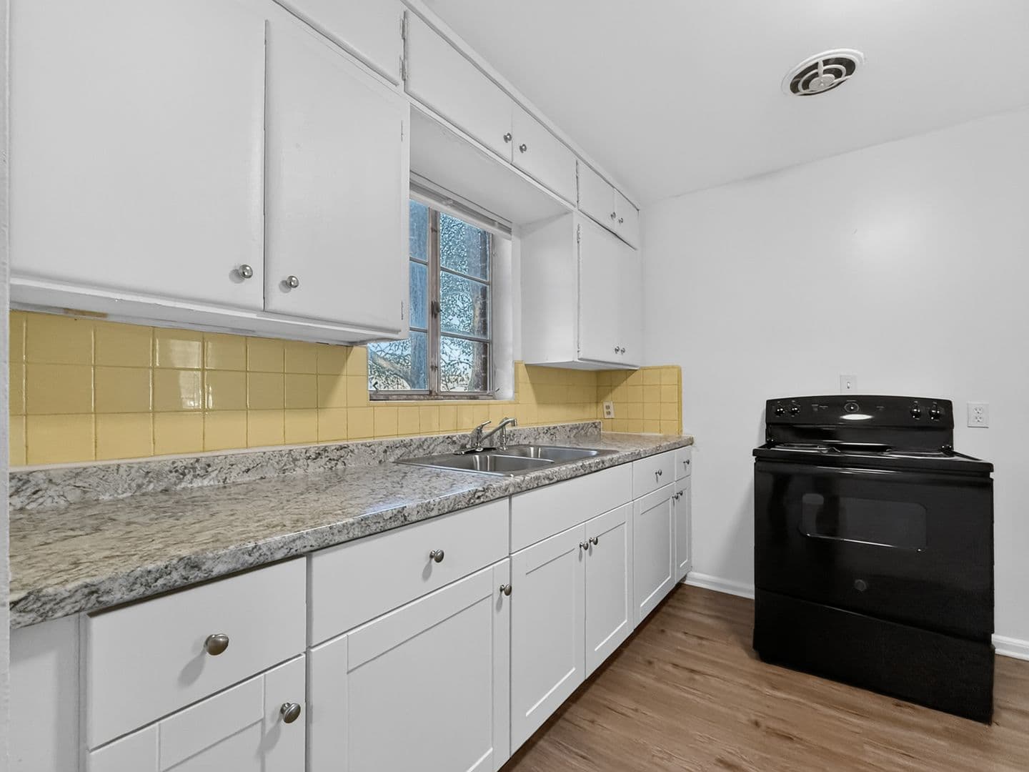 Jacksonville House: 2626 Oak Summit Drive