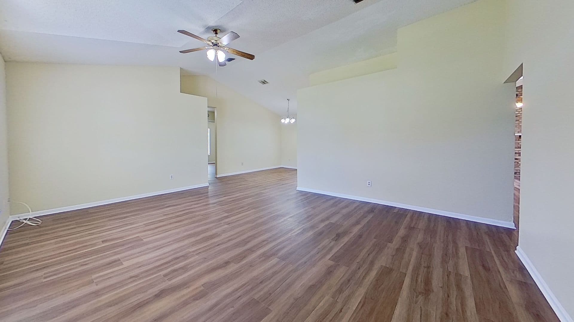 Jacksonville House: 12958 Medford Lane