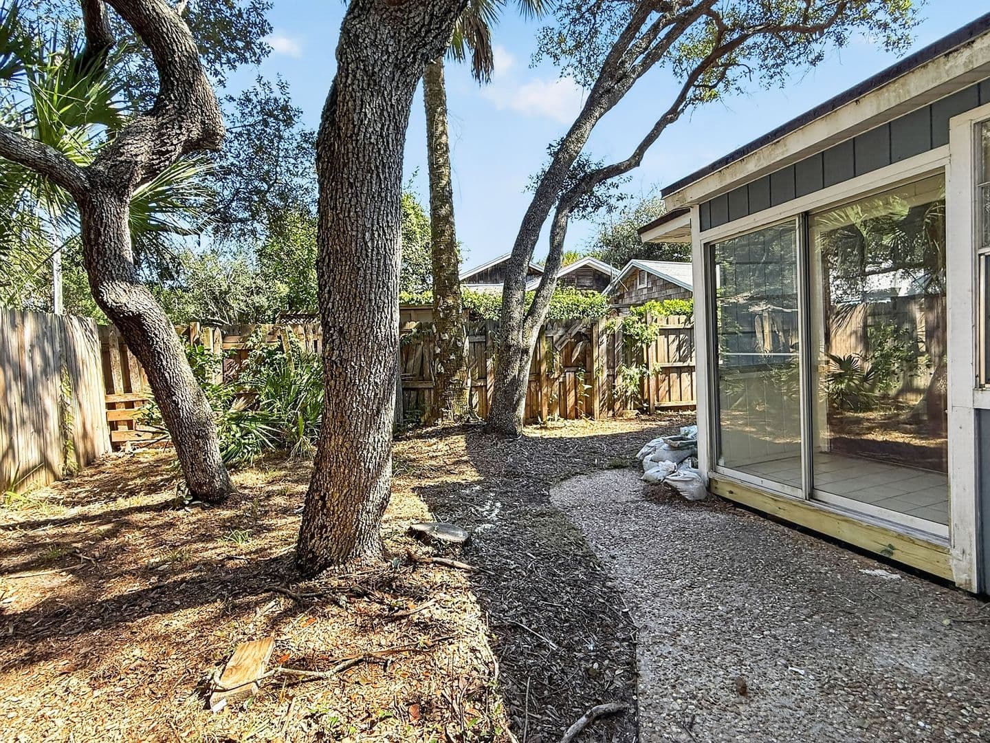 Atlantic Beach House: 1615 Seminole Road
