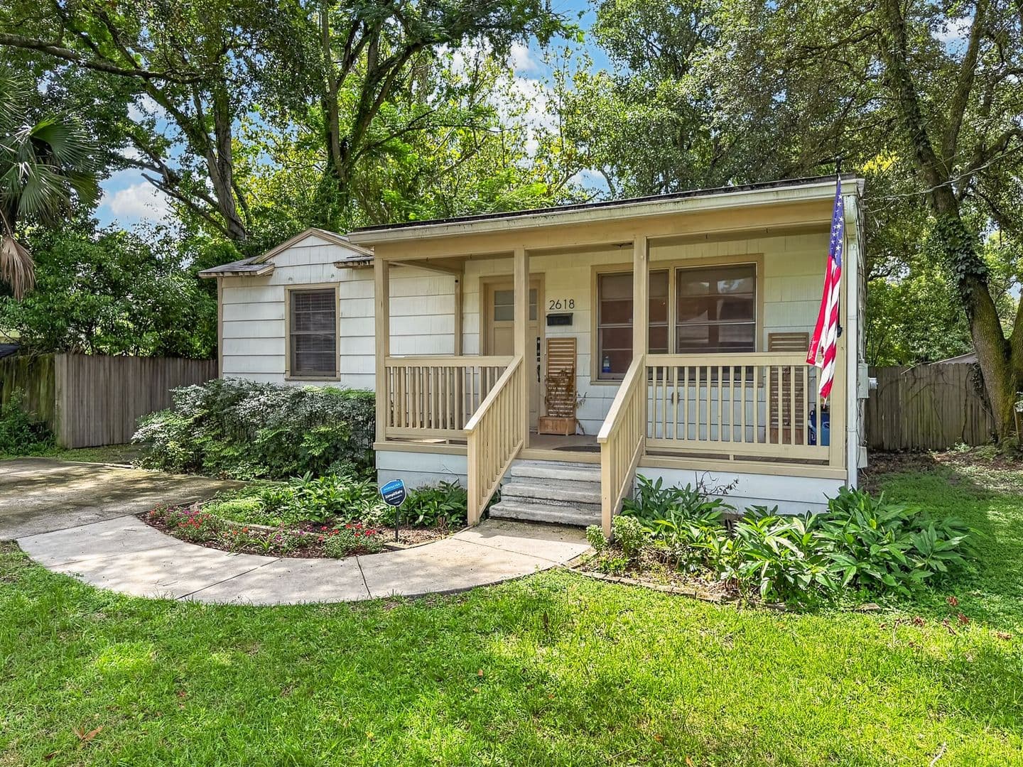 Jacksonville House: 2618 Ernest St.