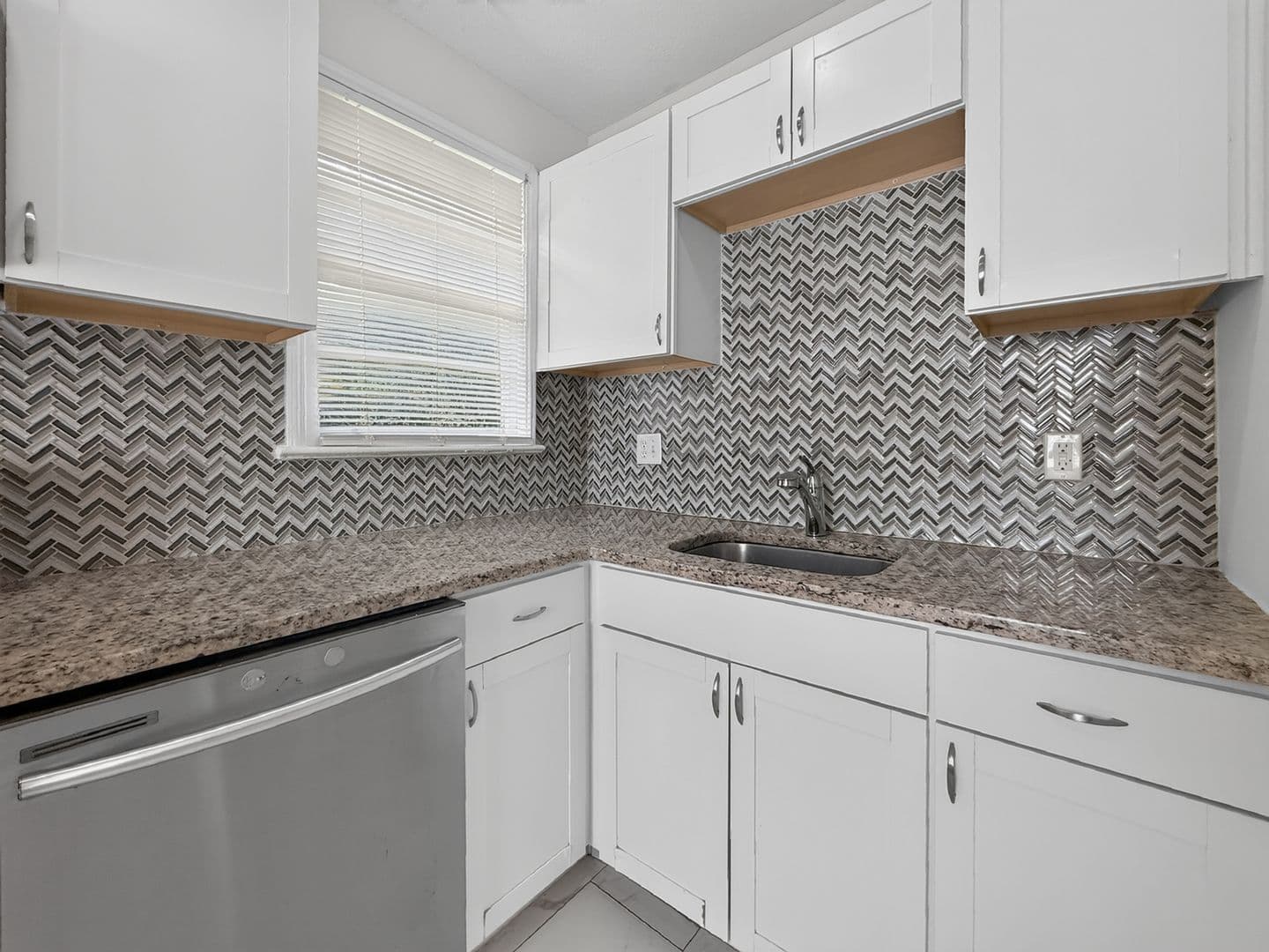 Jacksonville Apartment: 1545-1547  Flagler Avenue