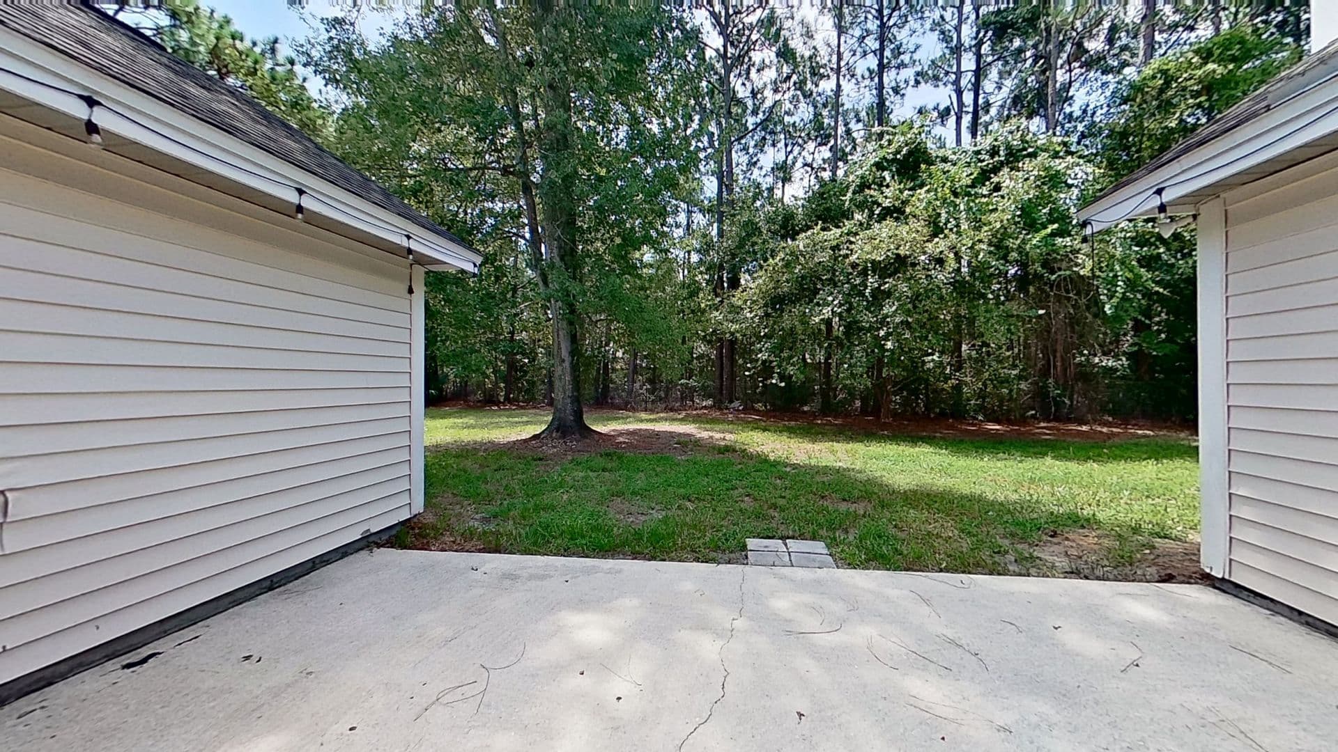 Jacksonville House: 12958 Medford Lane