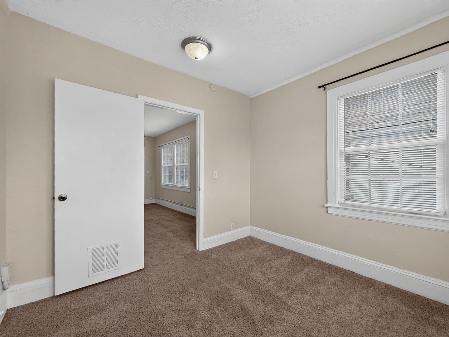 Jacksonville Apartment: 2671-2673 Forbes Street