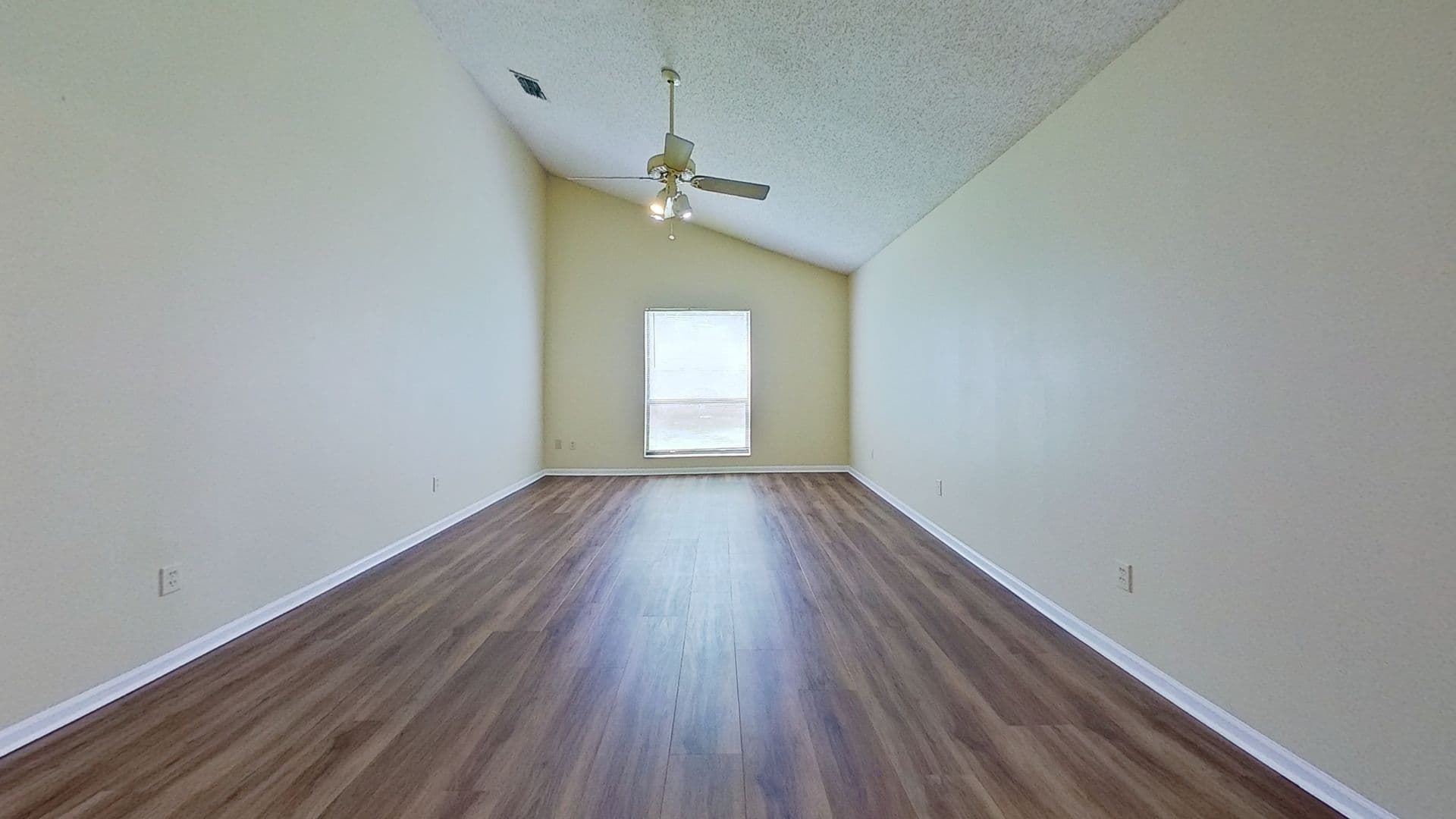 Jacksonville House: 12958 Medford Lane