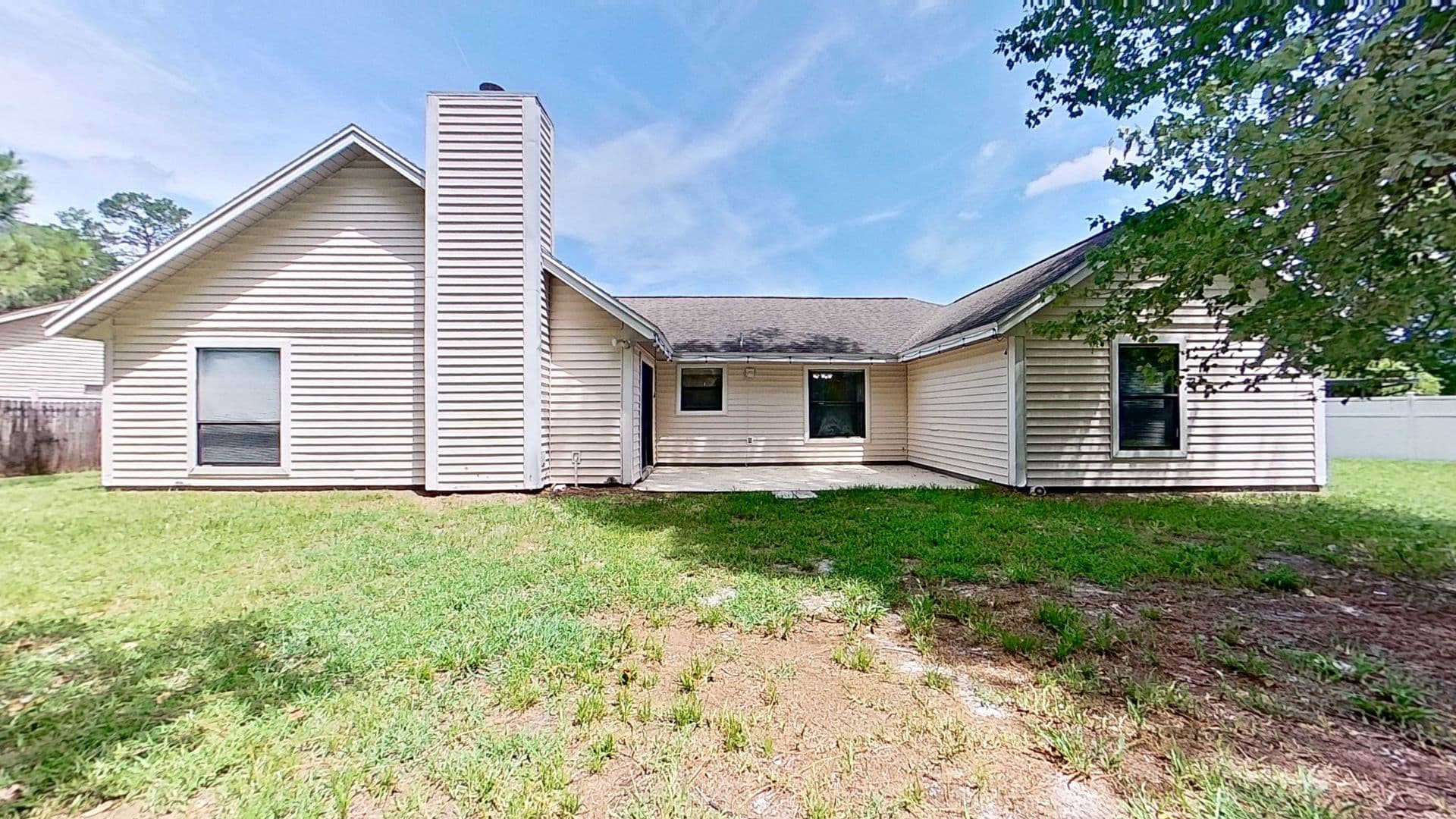 Jacksonville House: 12958 Medford Lane