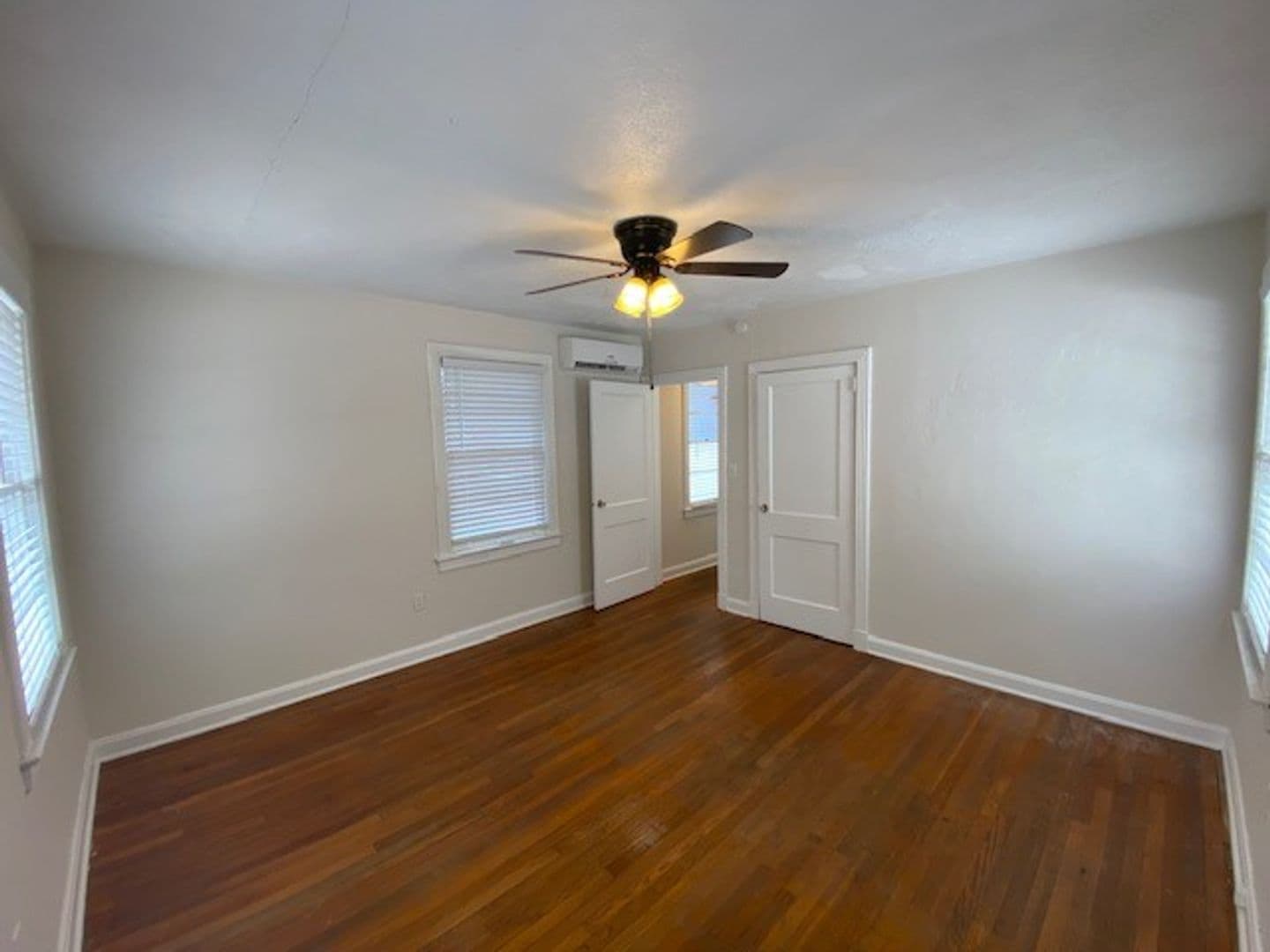 Jacksonville Apartment: 1639-1643 Larue Avenue