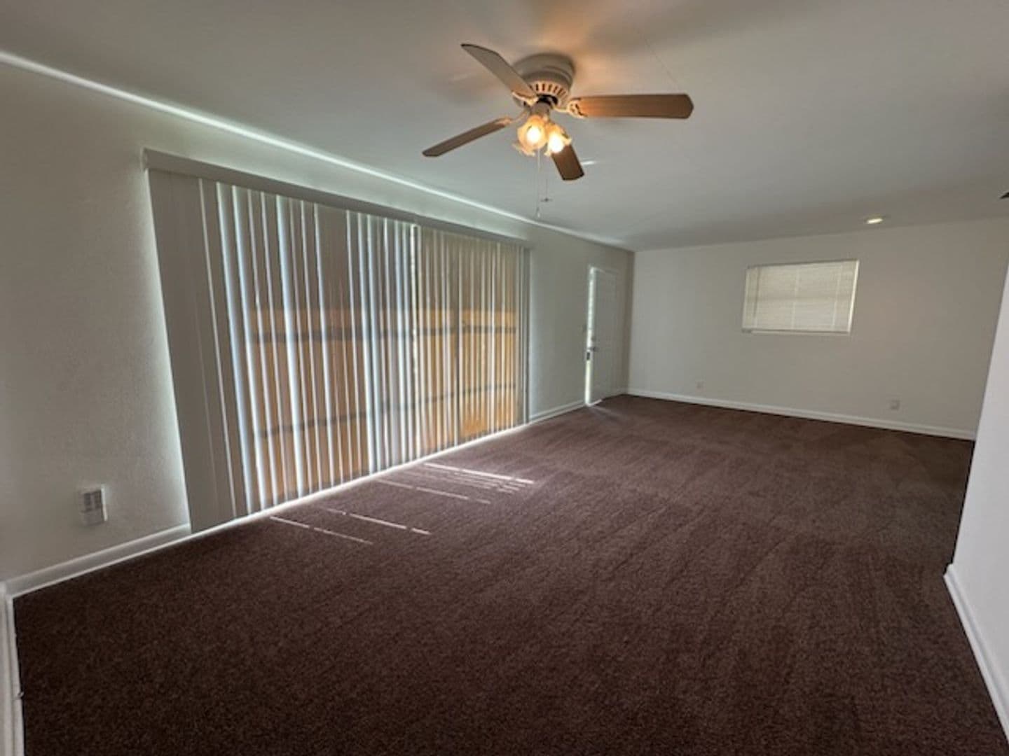 Jacksonville House: 3427 Rogero Road