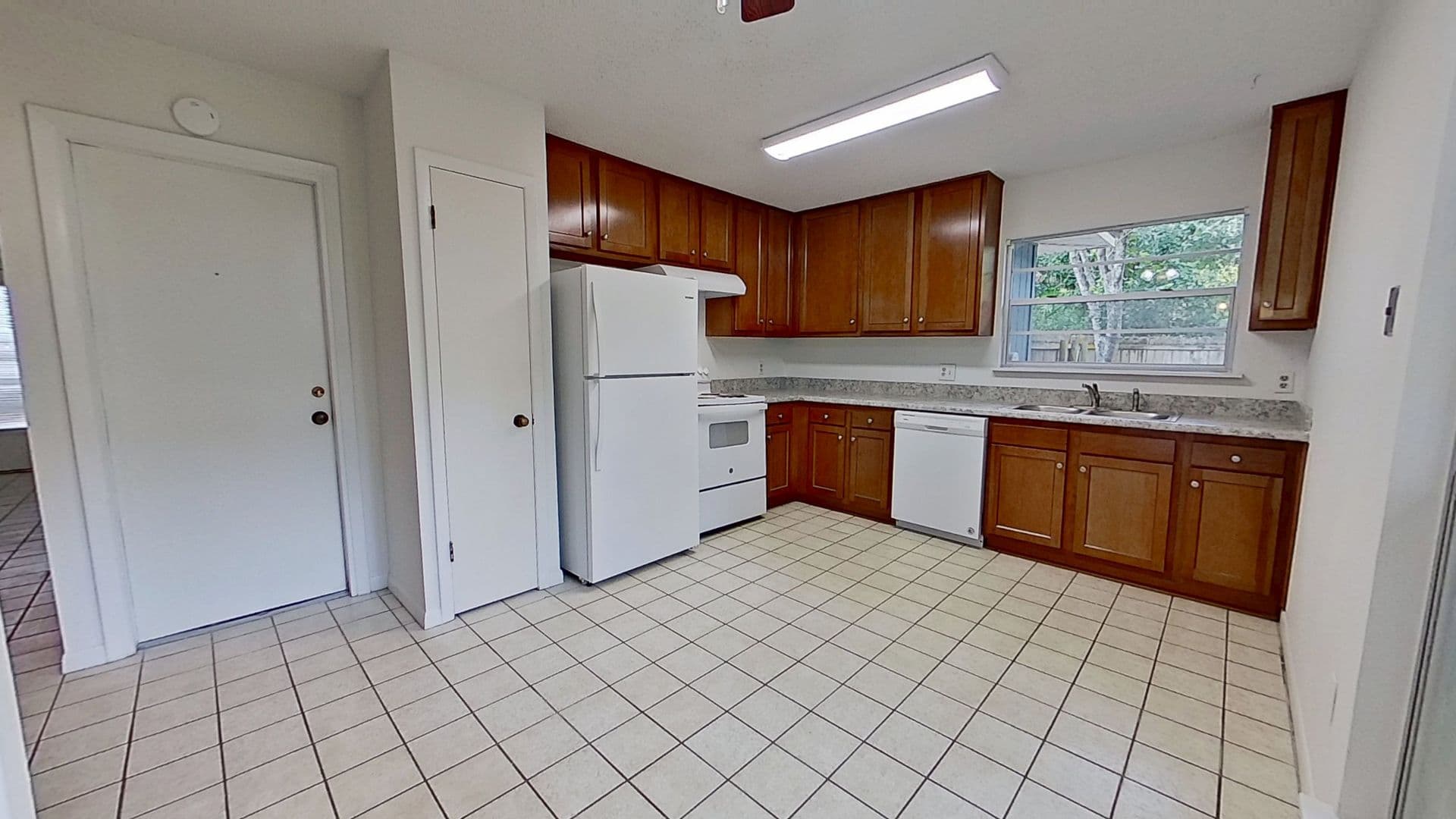 Atlantic Beach House: 1615 Seminole Road