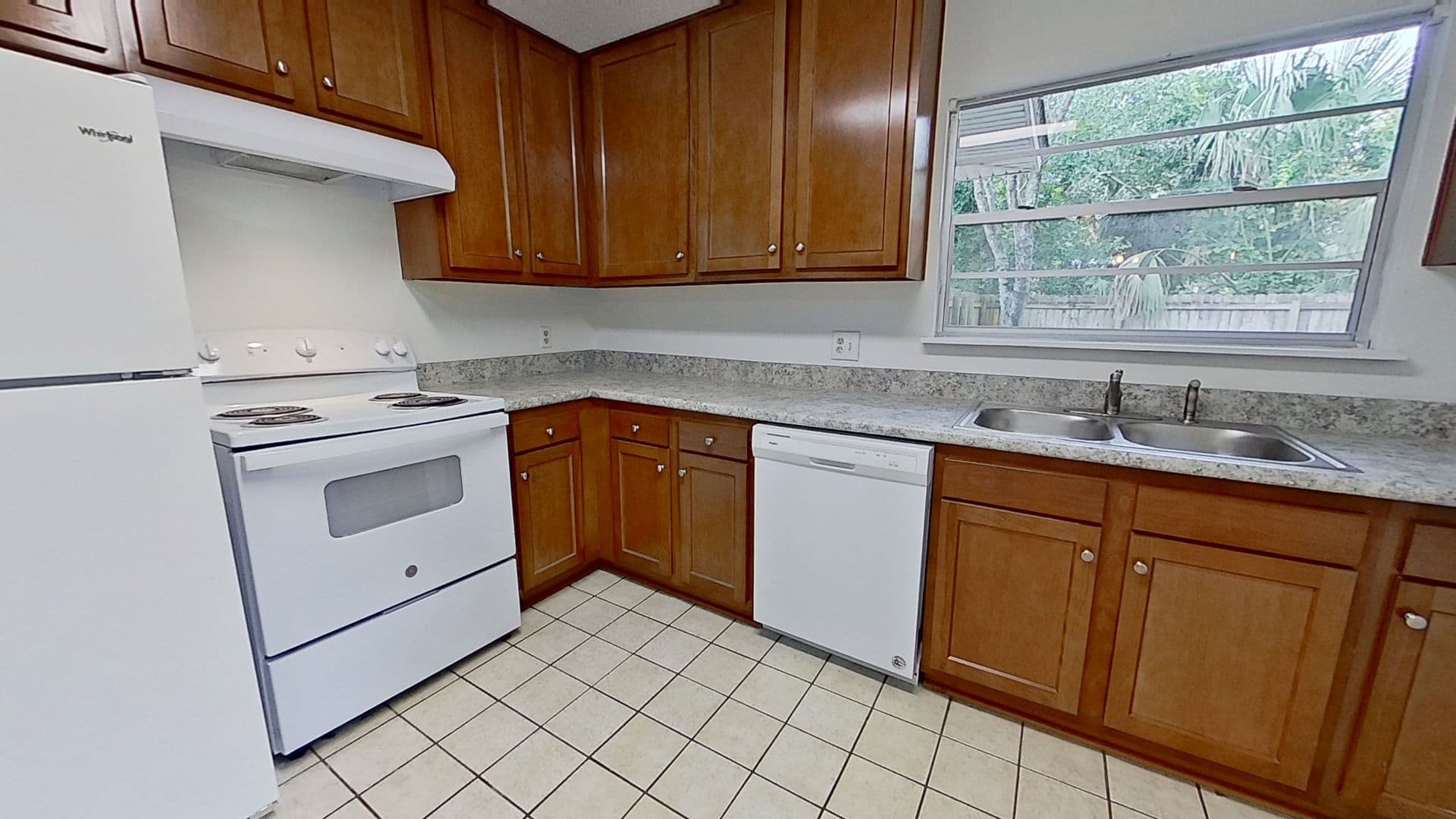 Atlantic Beach House: 1615 Seminole Road