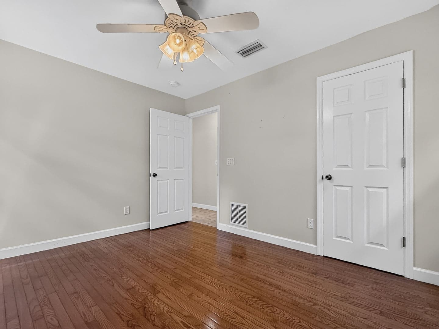 Jacksonville House: 2618 Ernest St.