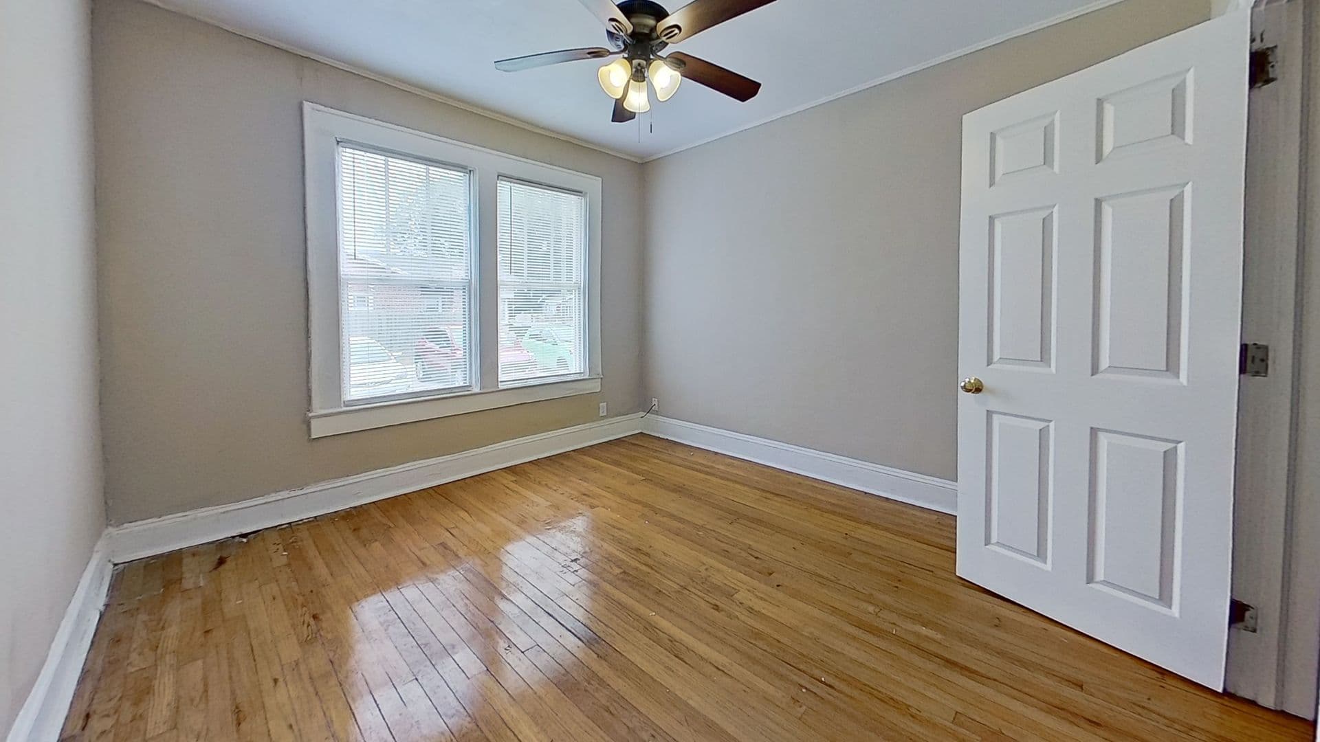 Jacksonville Apartment: 2619 College St