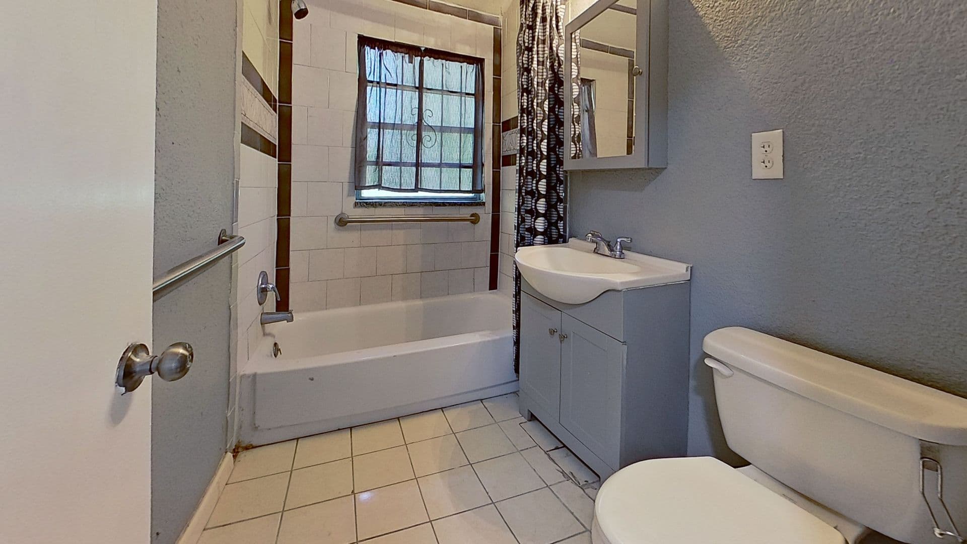 Jacksonville House: 9276 Greenleaf Rd