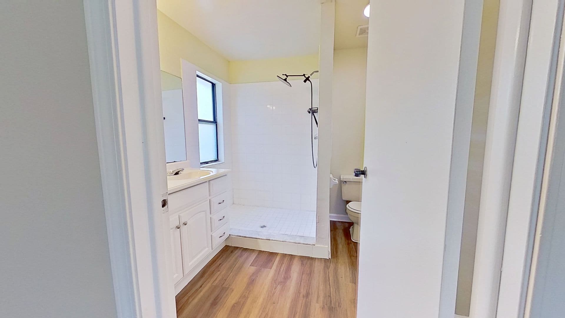 Jacksonville House: 12958 Medford Lane