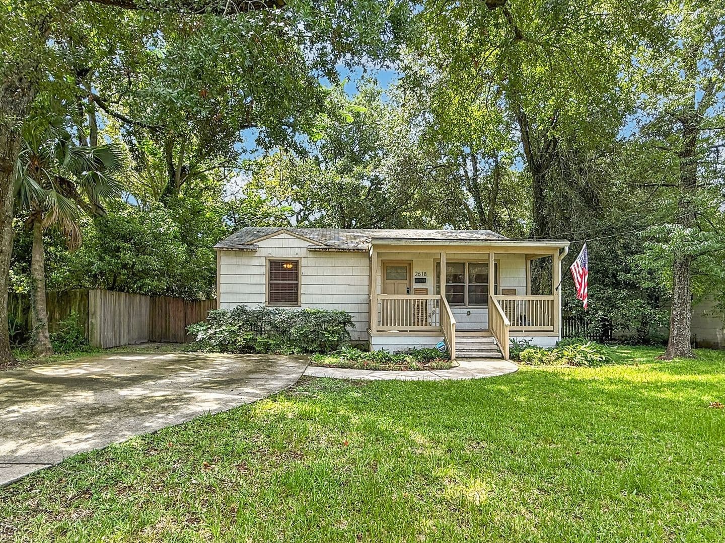 Jacksonville House: 2618 Ernest St.