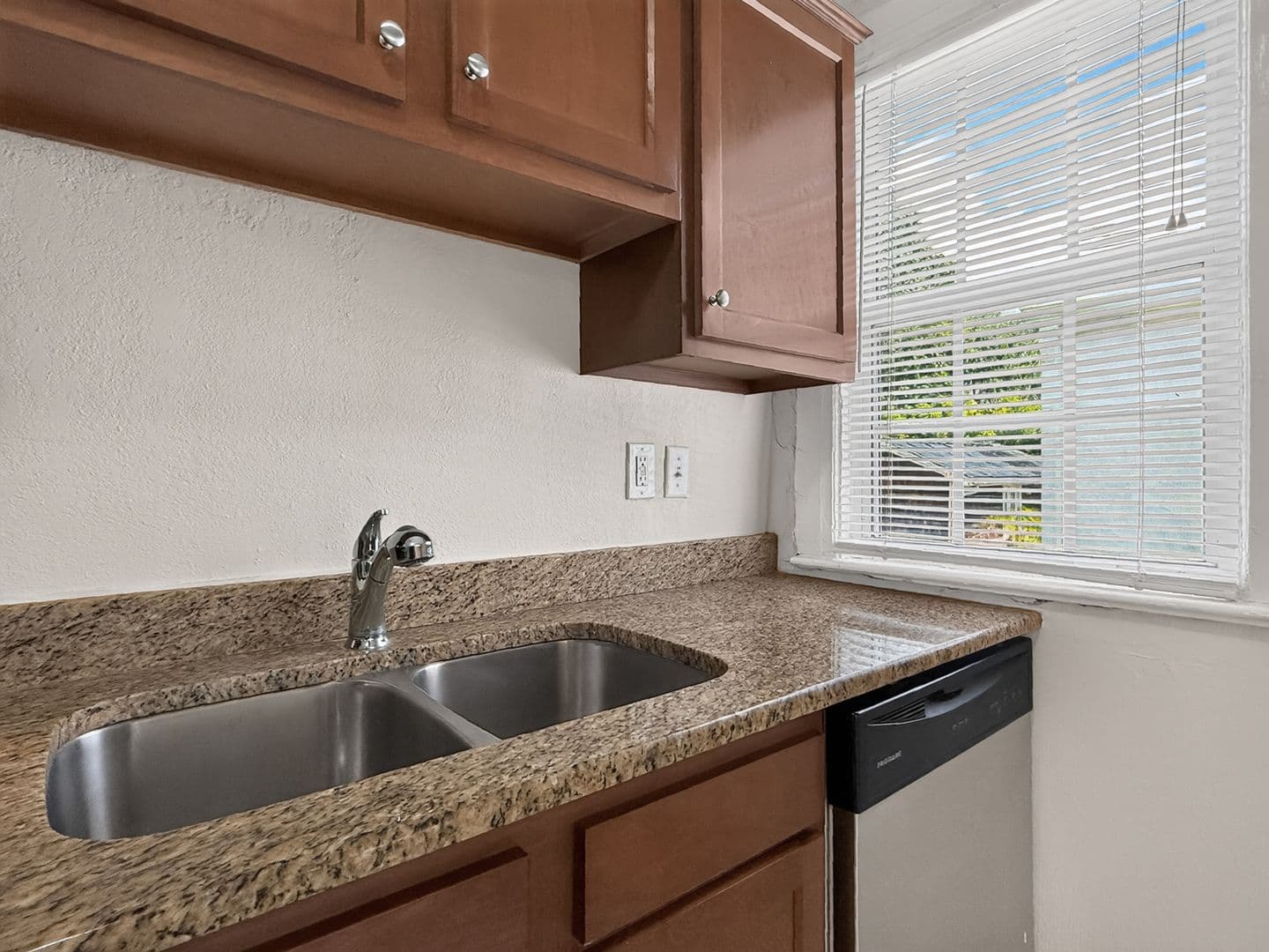Jacksonville Apartment: 2671-2673 Forbes Street