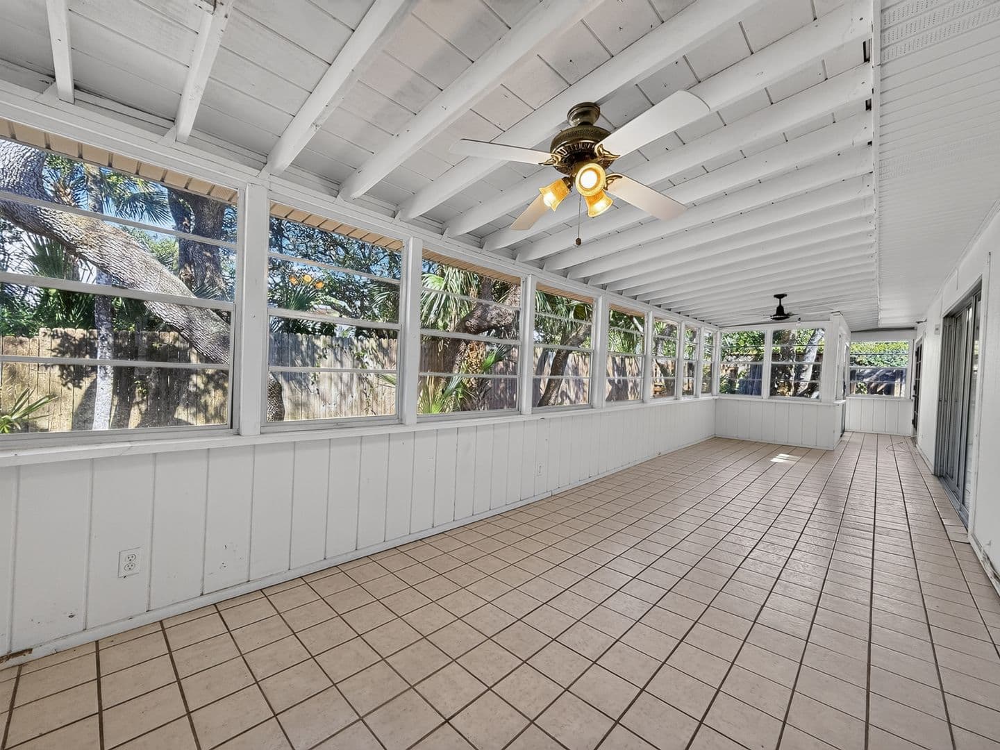 Atlantic Beach House: 1615 Seminole Road