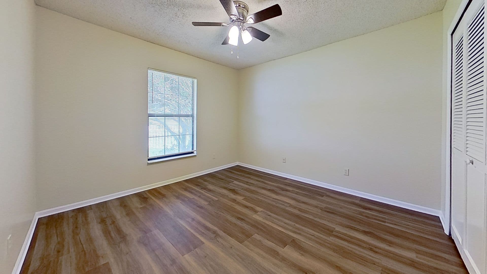 Jacksonville House: 12958 Medford Lane