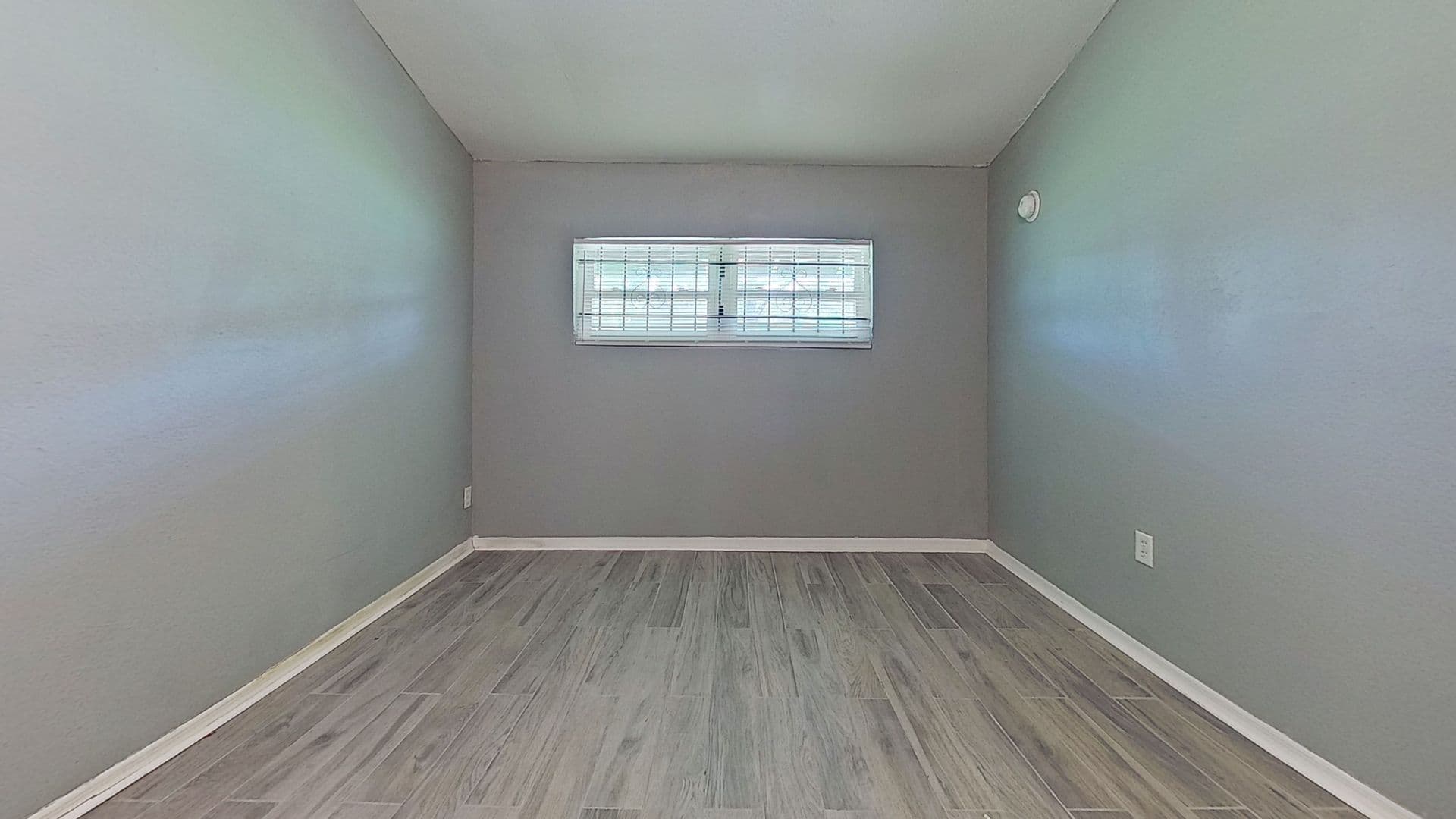 Jacksonville House: 9276 Greenleaf Rd