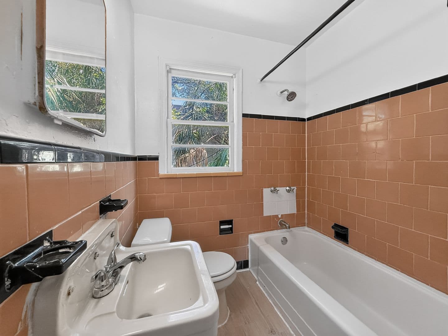 Jacksonville Apartment: 1529 McDuff Ave S