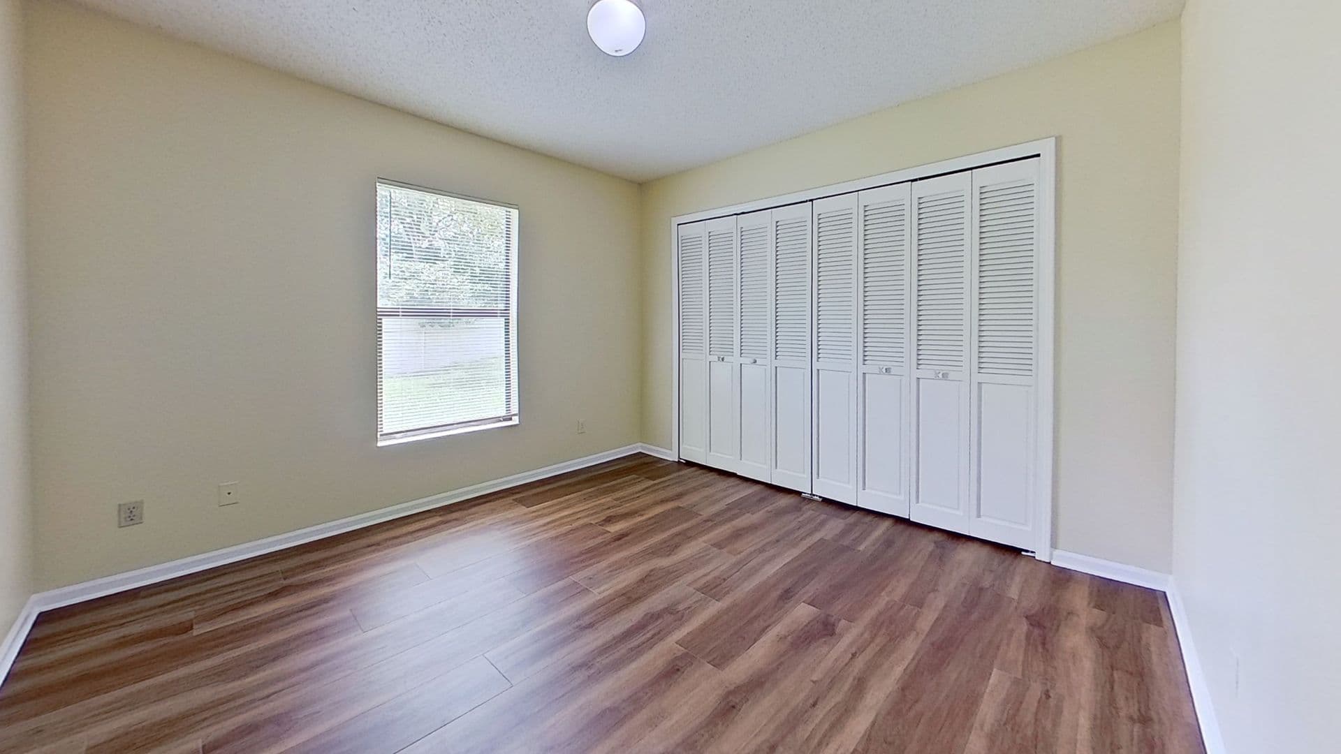 Jacksonville House: 12958 Medford Lane