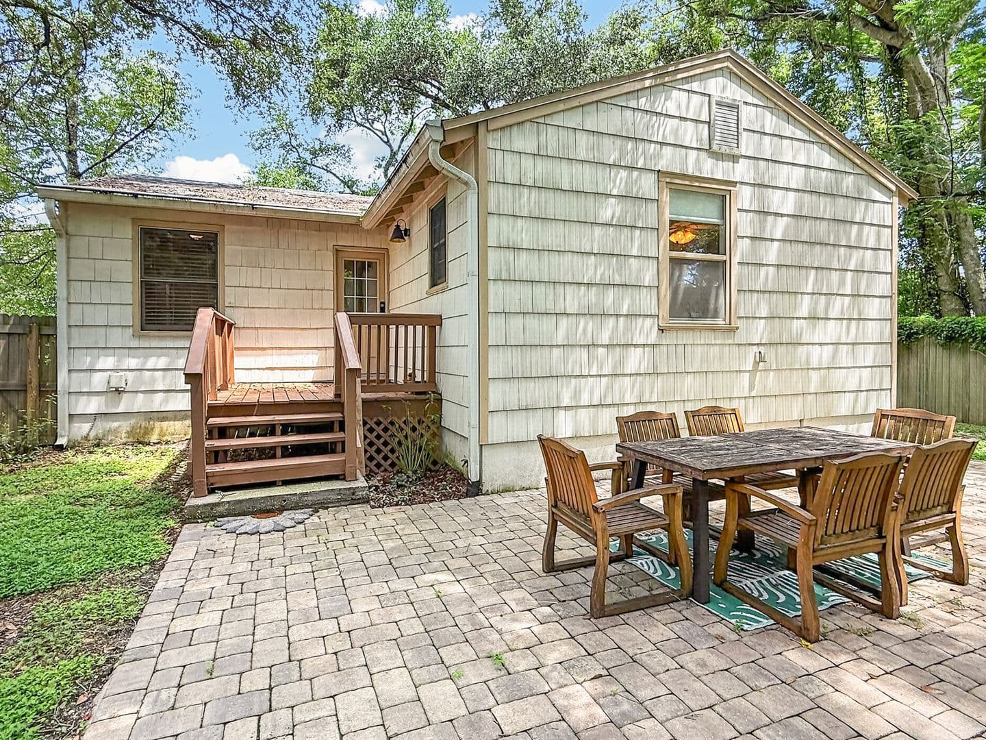 Jacksonville House: 2618 Ernest St.