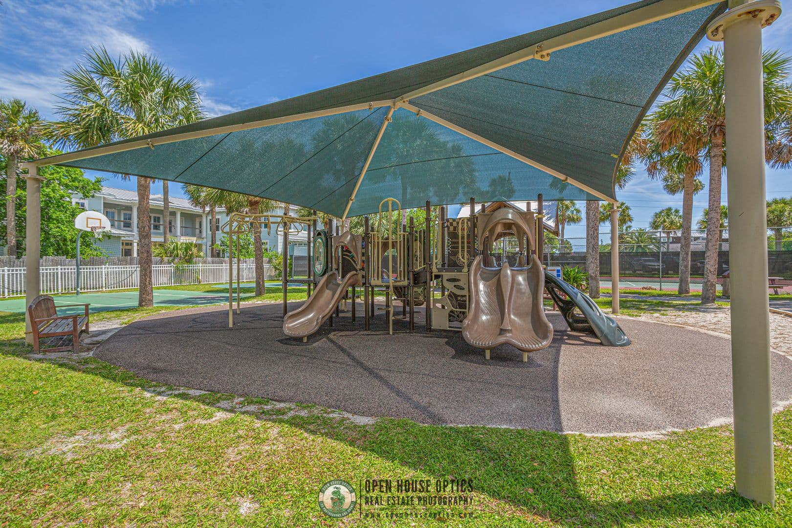 Atlantic Beach House: 1615 Seminole Road