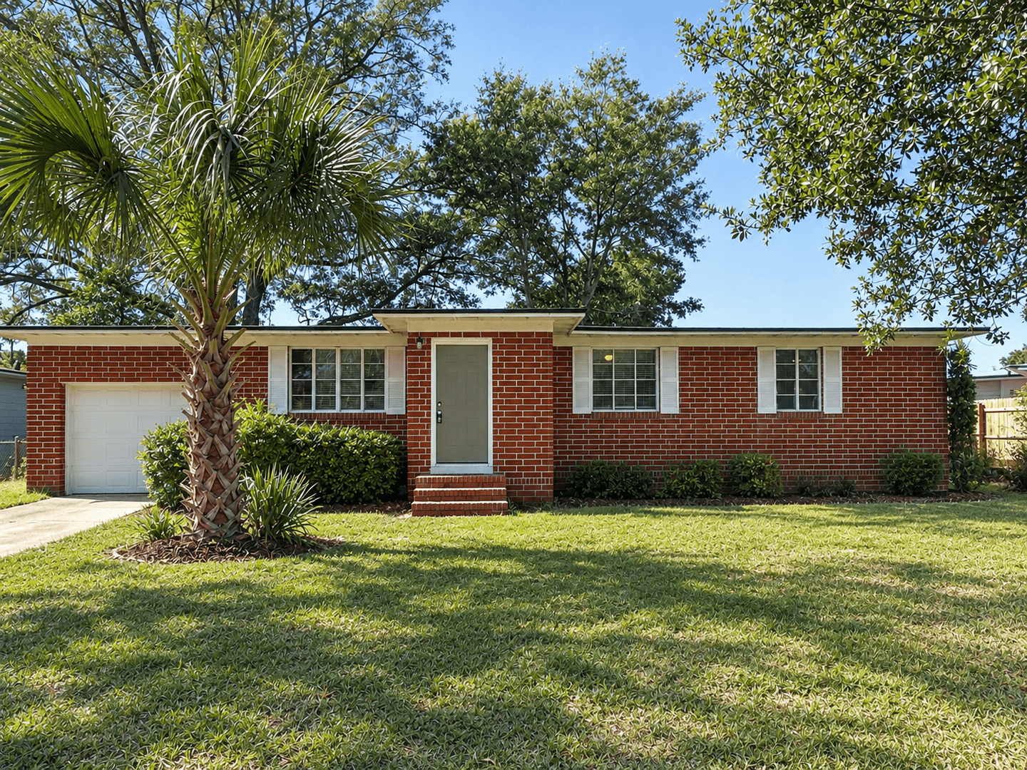 Jacksonville House: 2626 Oak Summit Drive