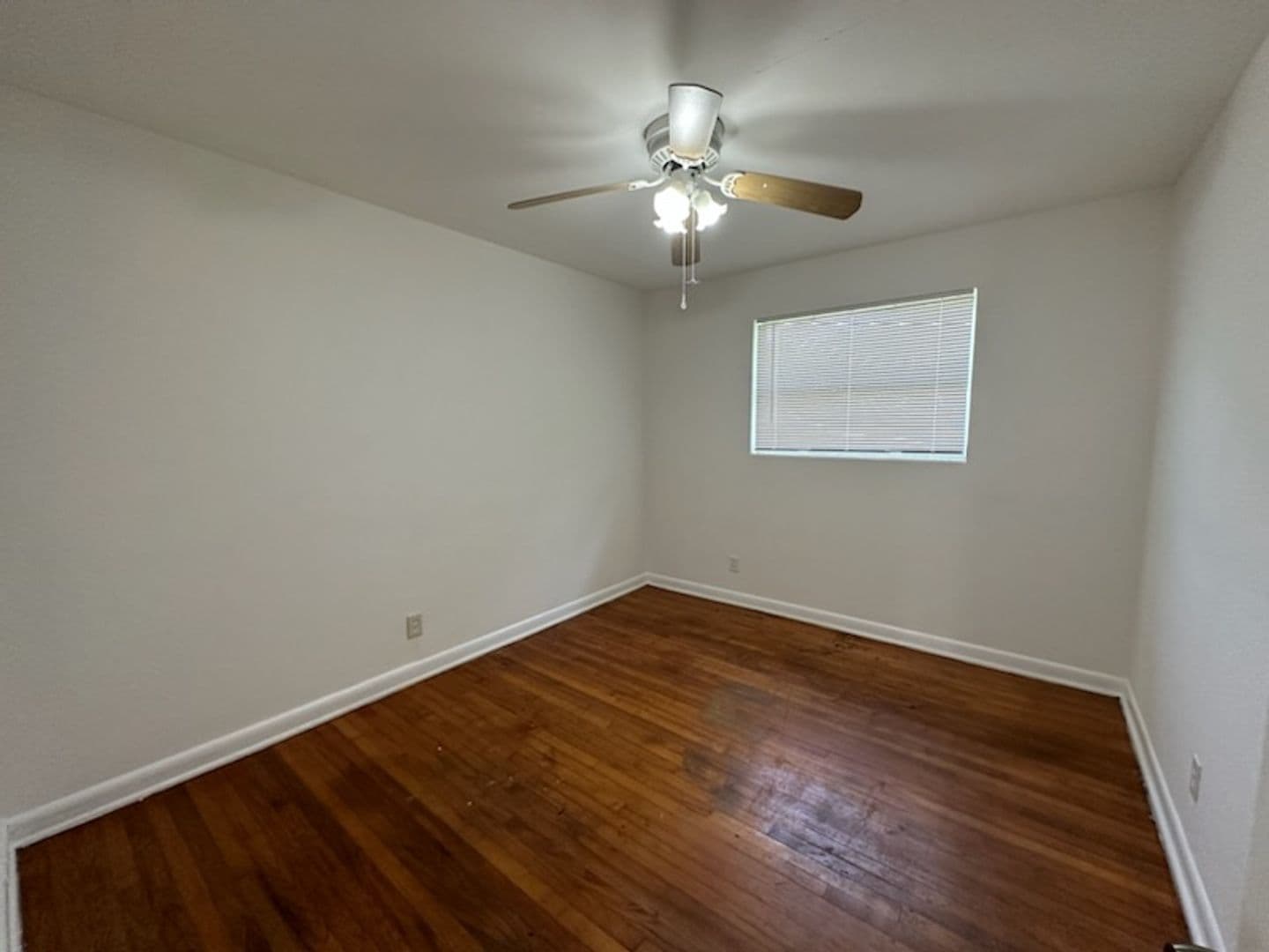 Jacksonville House: 3427 Rogero Road