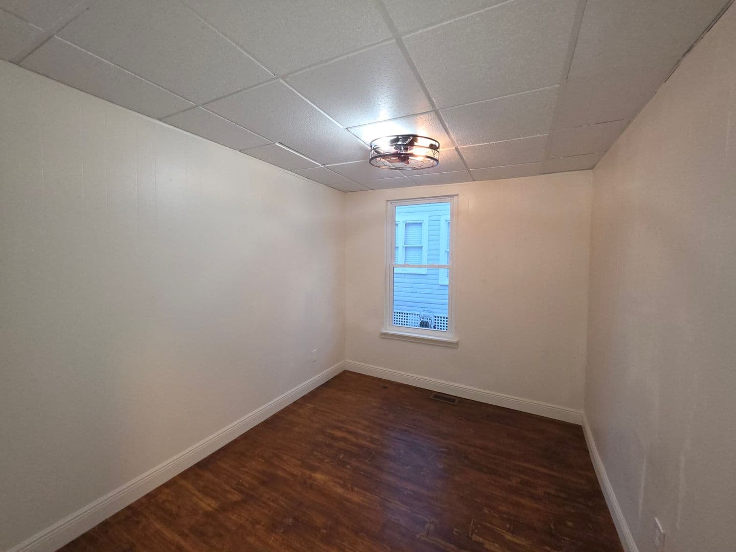 Deland Apartment: 202 Luella Ct