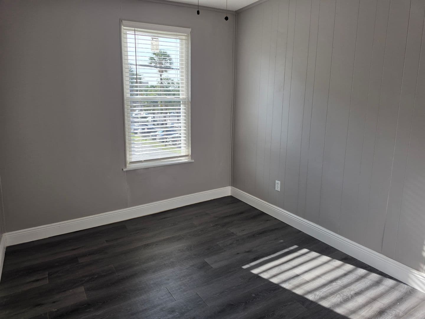 Deland Apartment: 202 Luella Ct