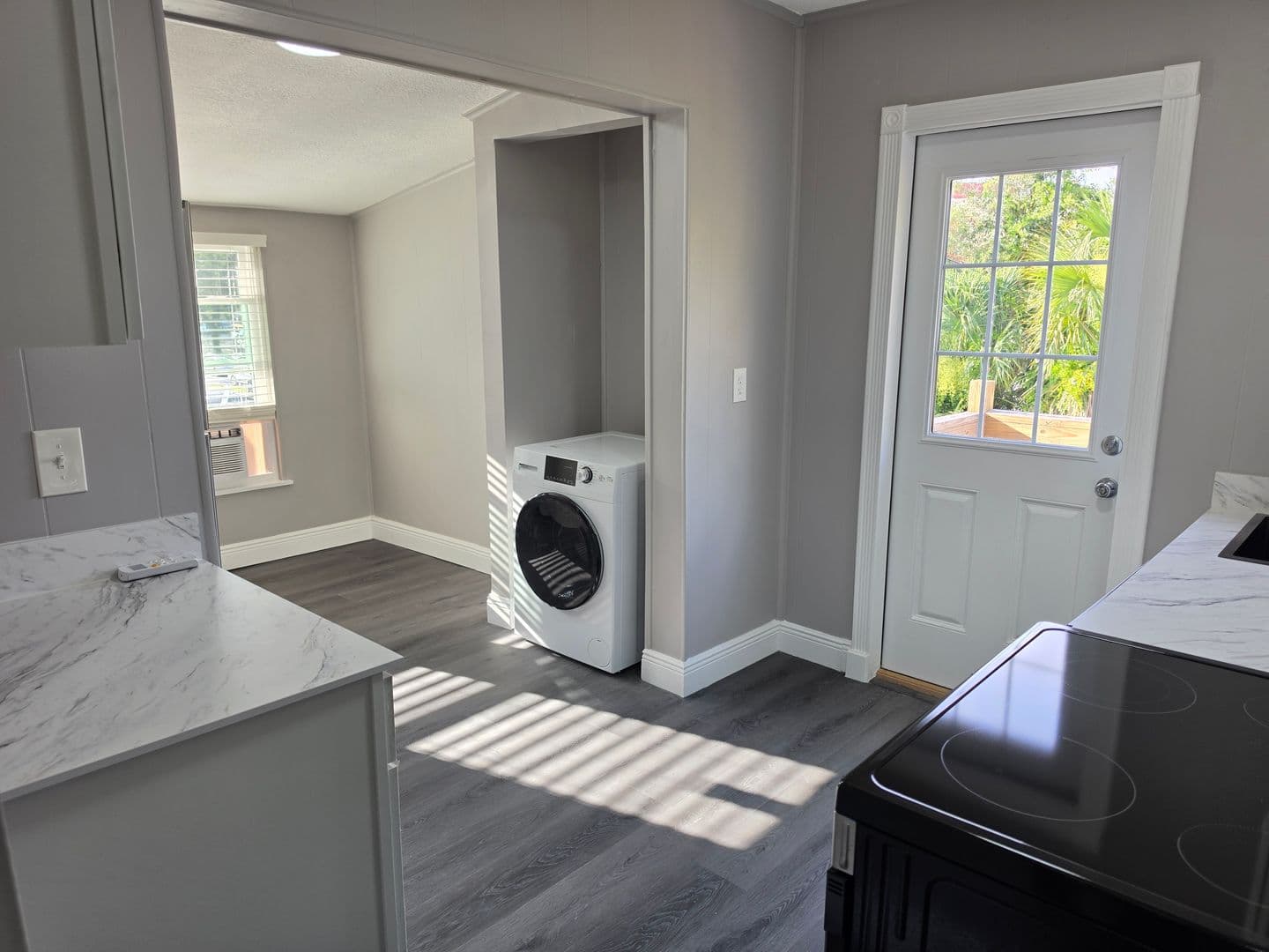 Deland Apartment: 202 Luella Ct
