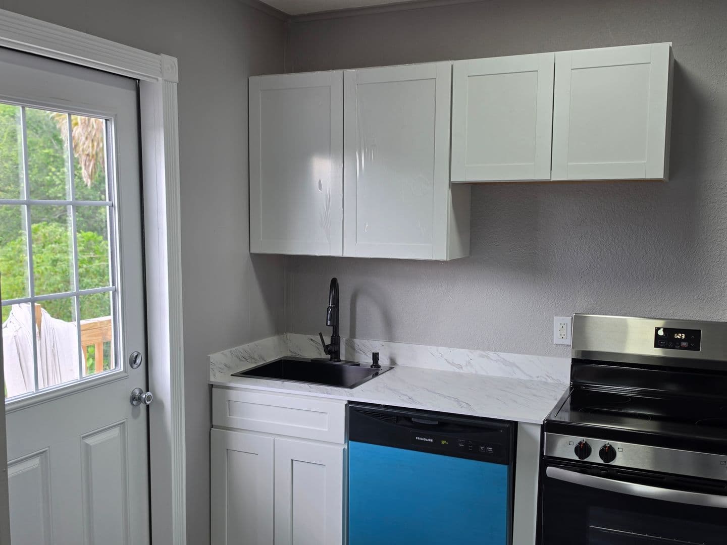 Deland Apartment: 202 Luella Ct