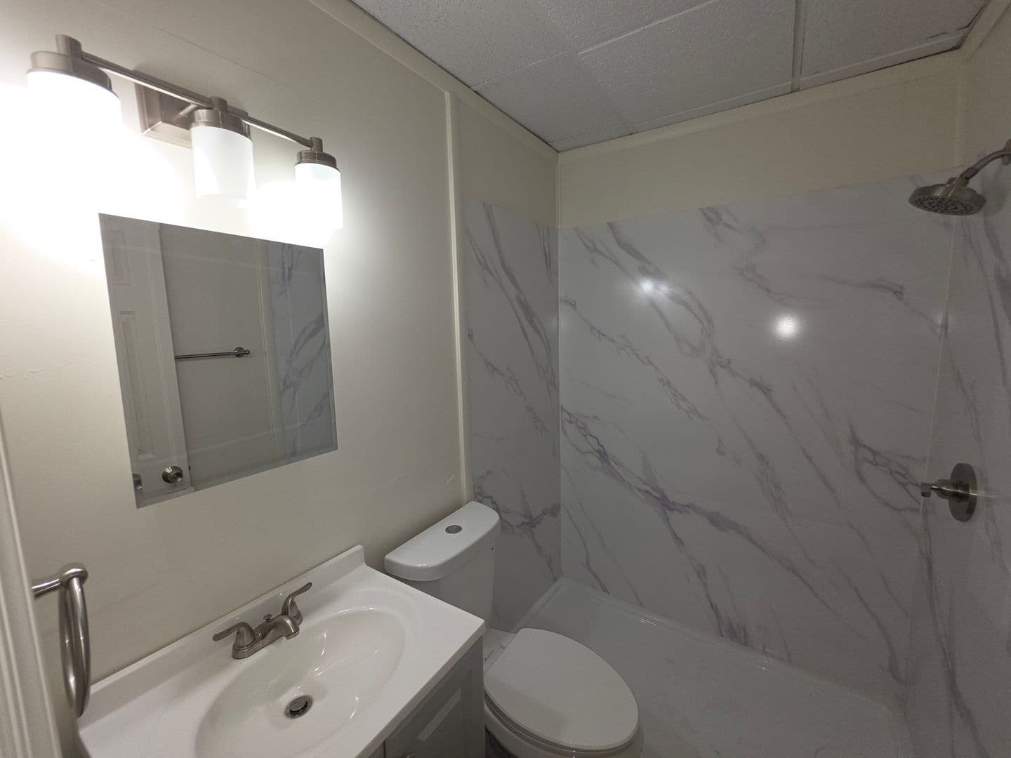 Deland Apartment: 202 Luella Ct