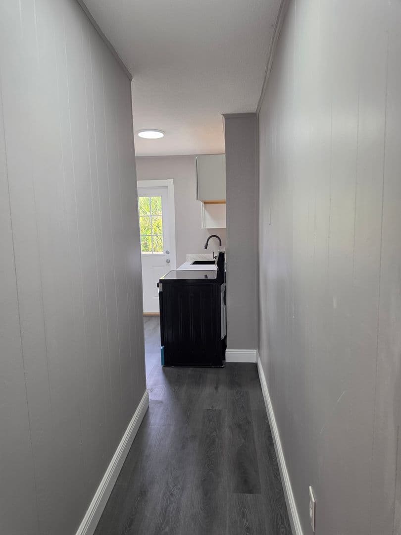 Deland Apartment: 202 Luella Ct