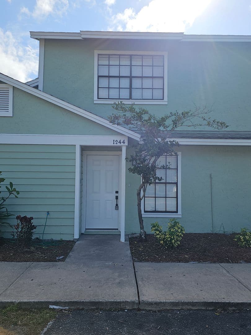 Apopka Apartment: 1236 Dovehill Dr.