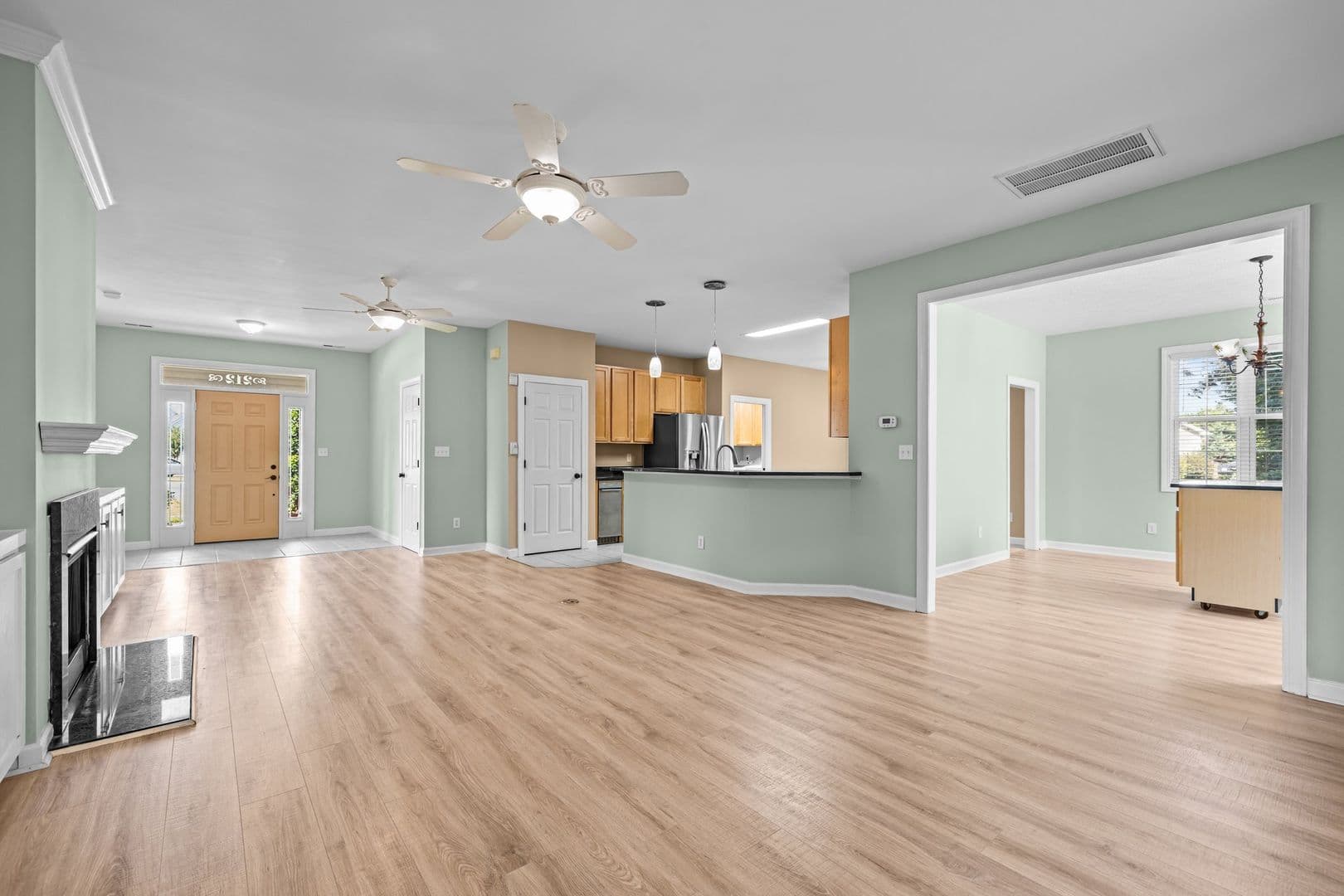Morehead City House: 212 Carefree Lane