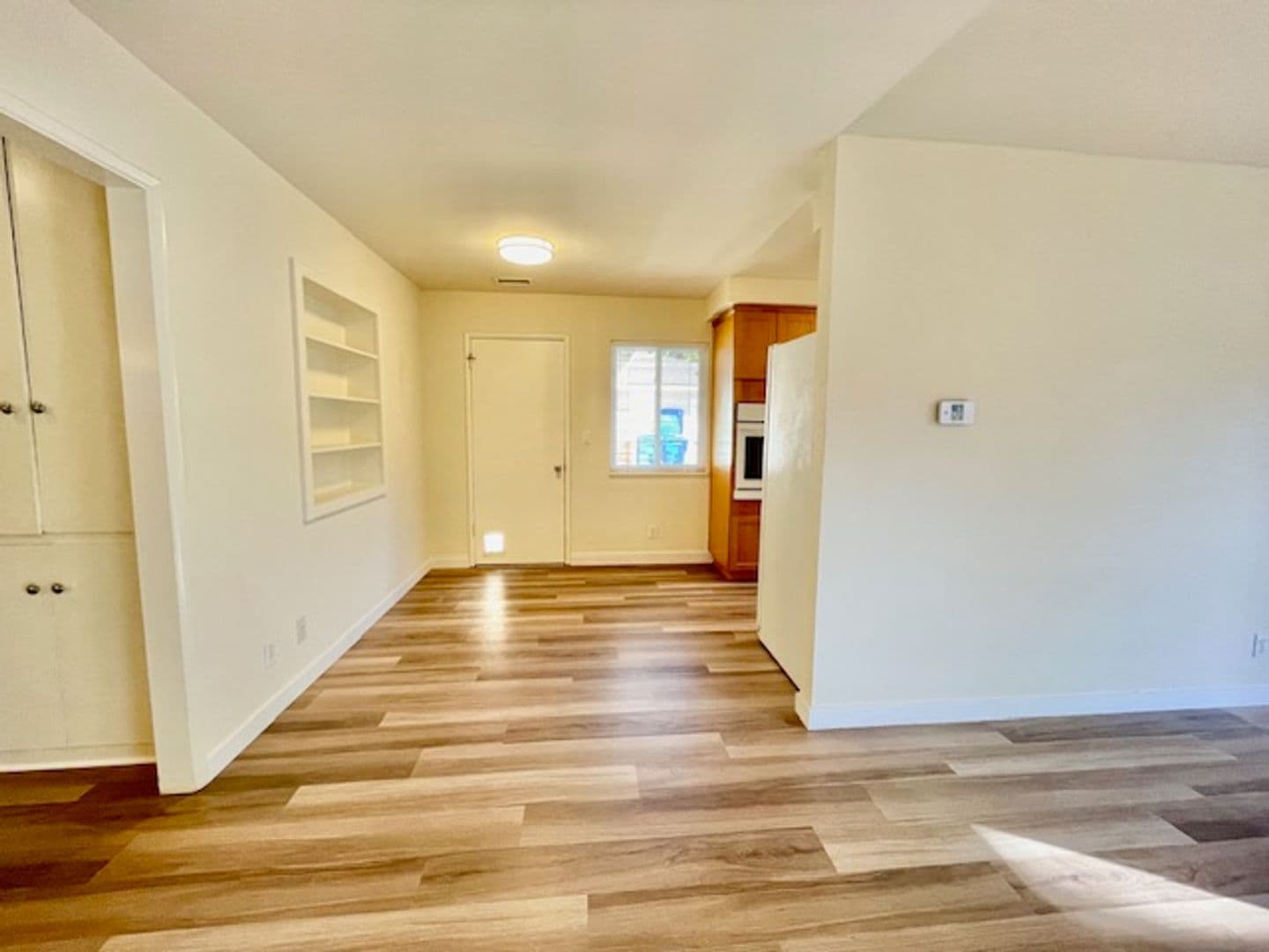 Santa Barbara Apartment: 4094/4096 Via Zorro