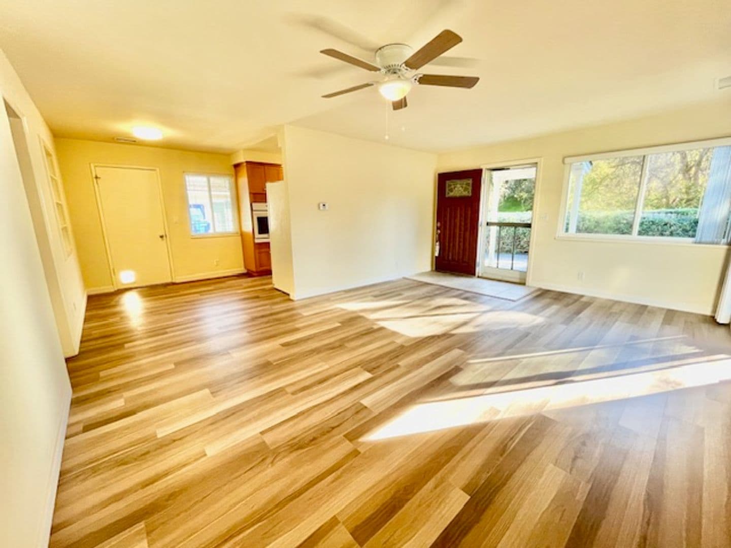 Santa Barbara Apartment: 4094/4096 Via Zorro