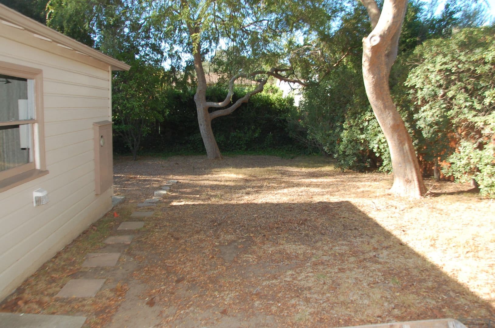 Santa Barbara House: 2927 Lomita Road