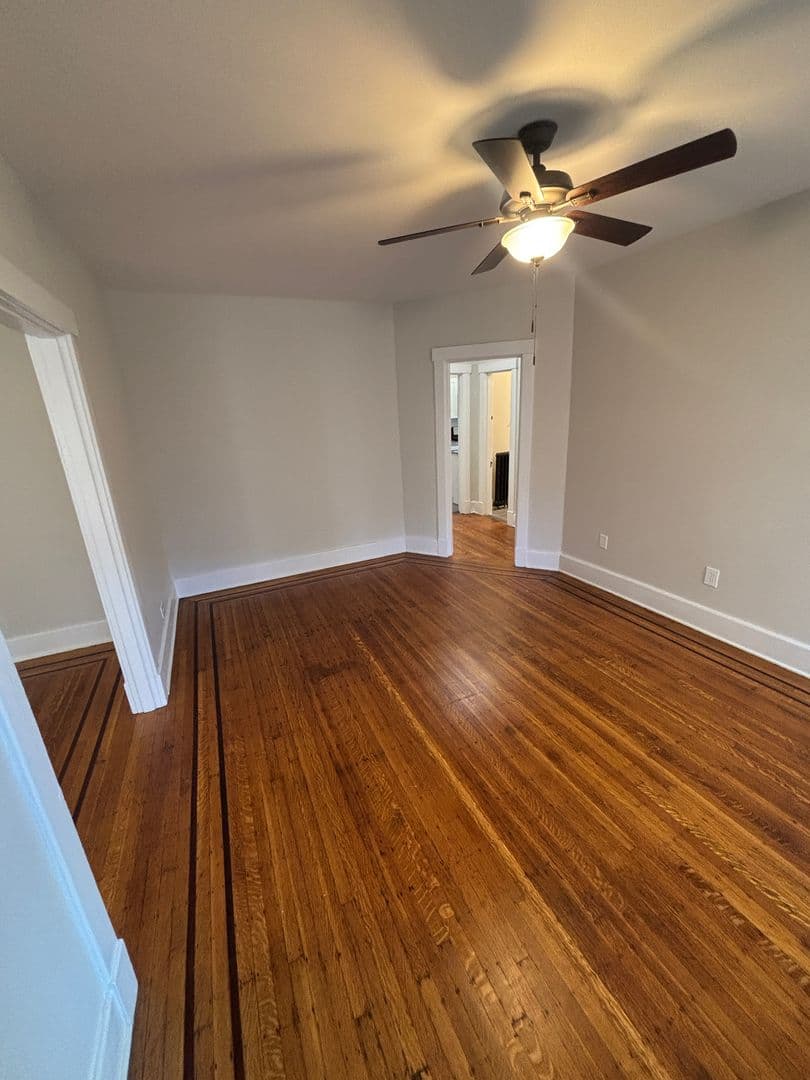 Louisville Apartment: 410 W Ormsby