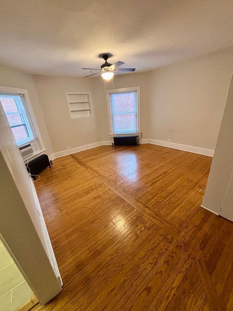 Louisville Apartment: 410 W Ormsby
