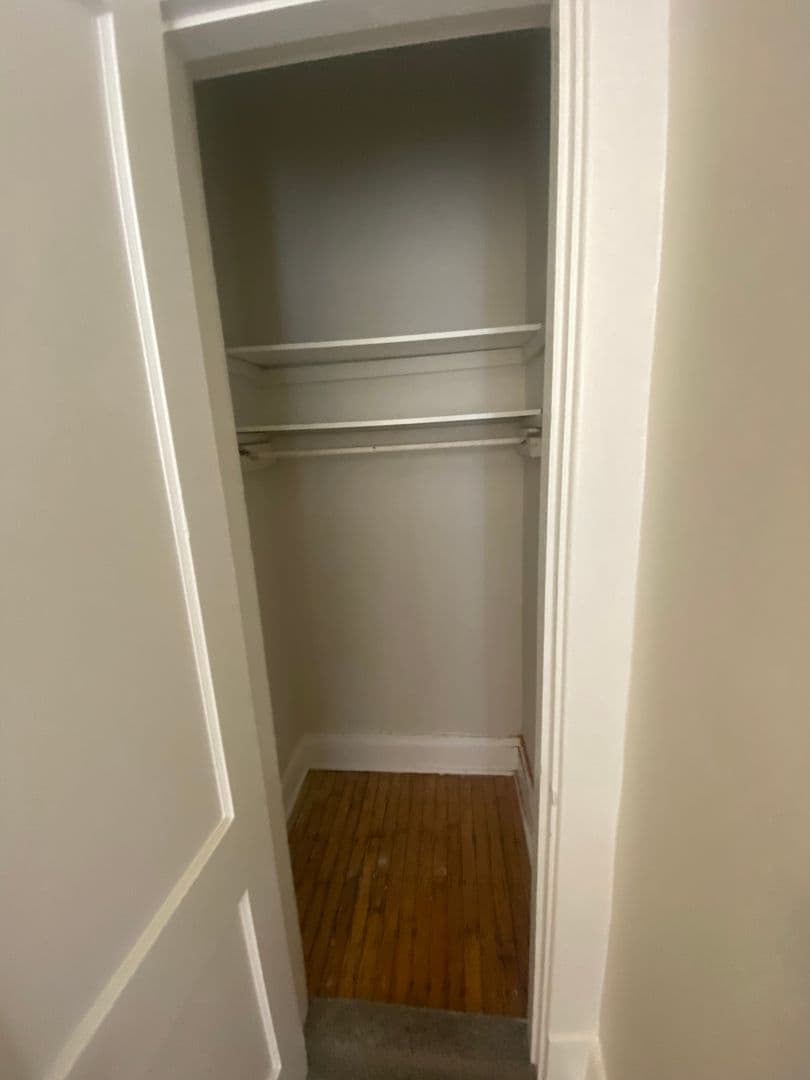Louisville Apartment: 410 W Ormsby
