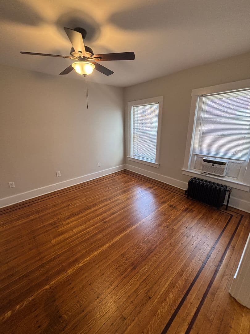 Louisville Apartment: 410 W Ormsby